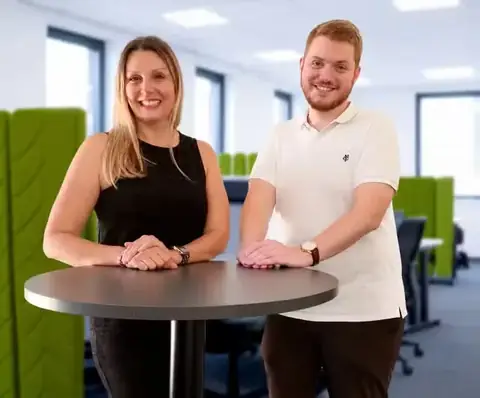 Das ELO-Team von BCIS im Büro in Kassel